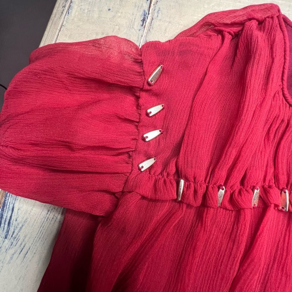 Chloé Red Dress with Goldtone Accents - Picture 5 of 10